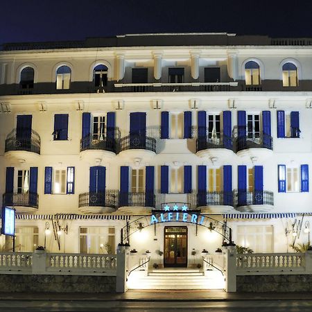 Hotel Alfieri Alassio Buitenkant foto