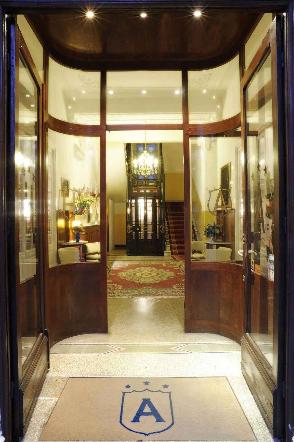 Hotel Alfieri Alassio Buitenkant foto